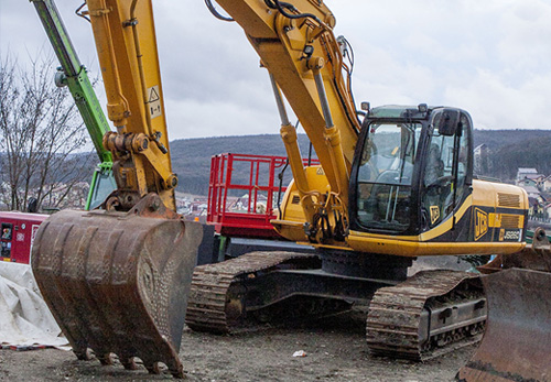Excavator pe senile